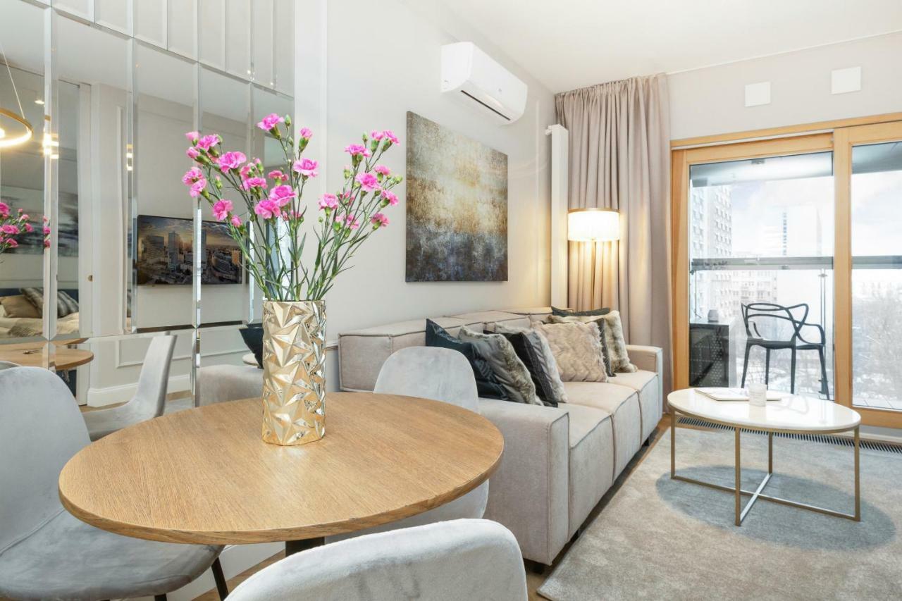 Mennica Residence Apartments By Renters Prestige Warszawa Exteriör bild